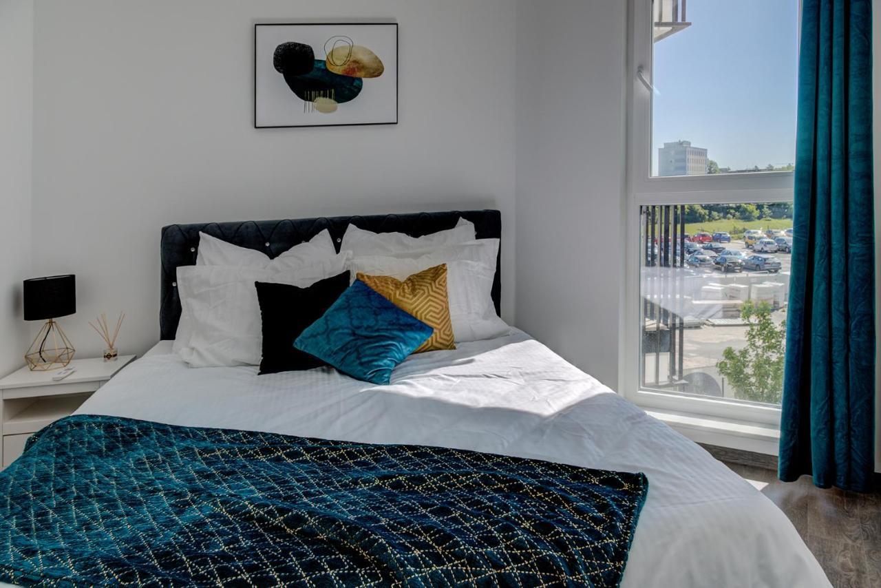 Garbary 104 - Modern Near Old Town - King Bed - Free Parking Apartment Poznan