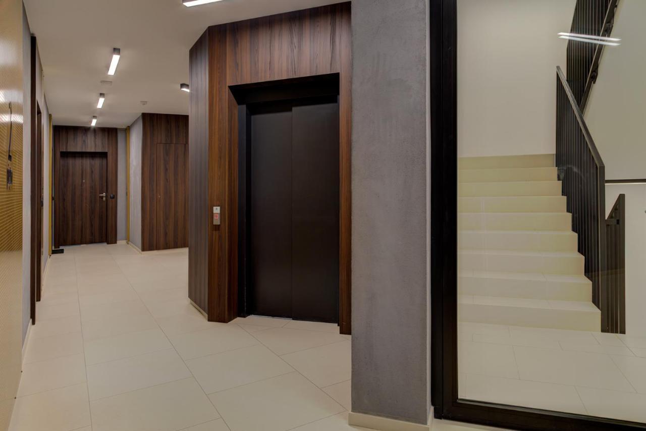 Garbary 104 - Modern Near Old Town - King Bed - Free Parking *