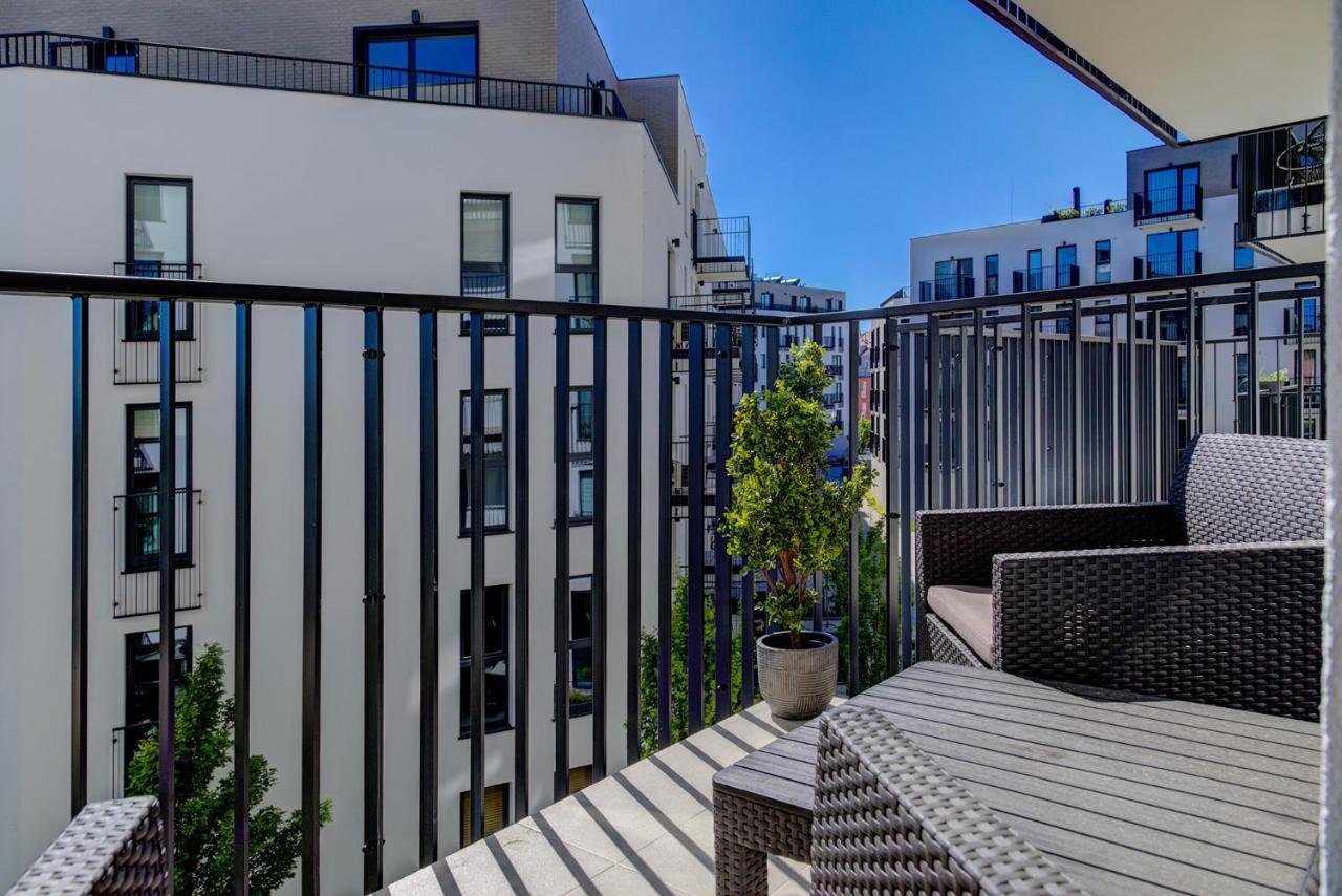 Apartment Garbary 104 - Modern Near Old Town - King Bed - Free Parking